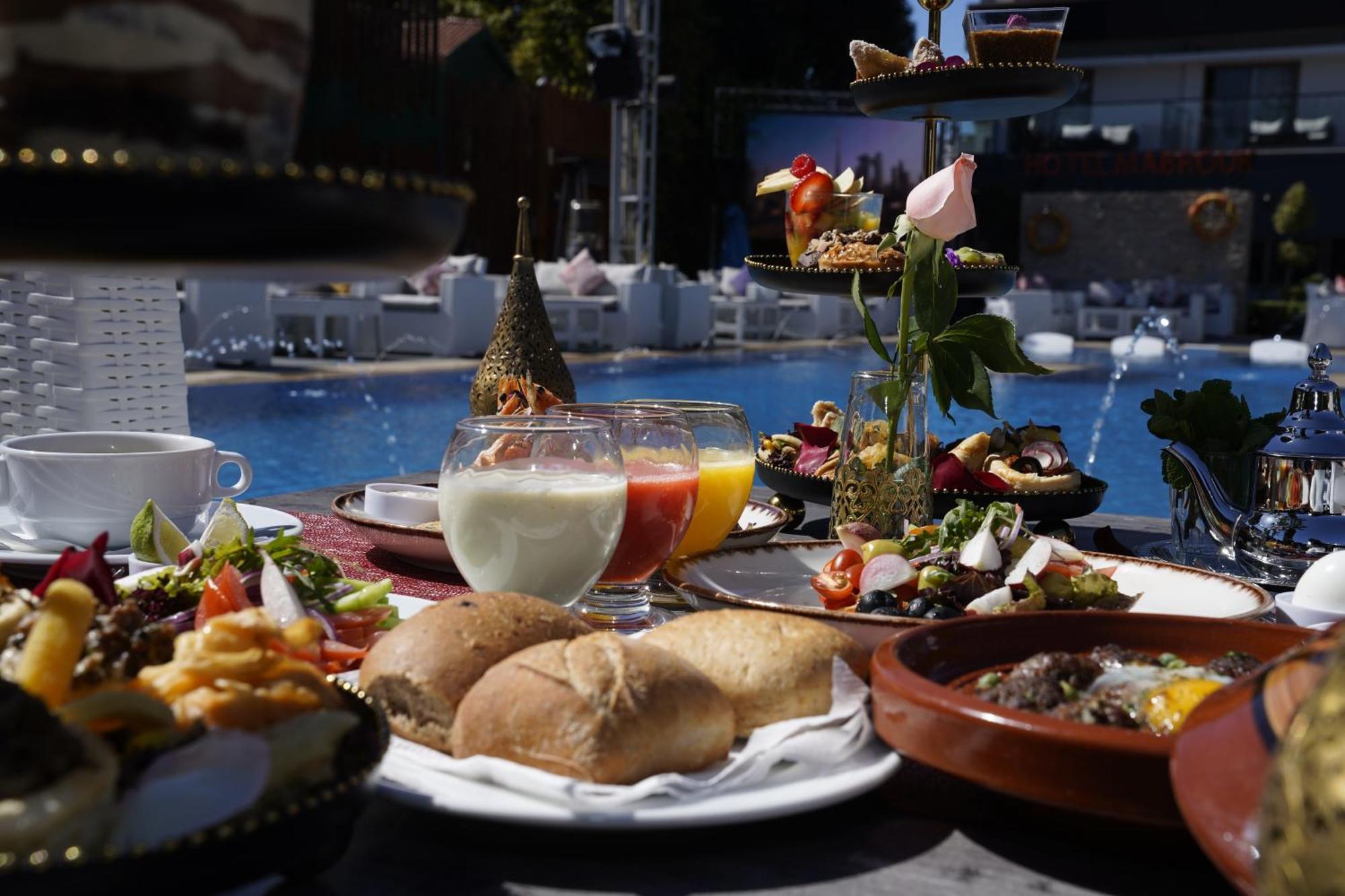 Mabrouk Hotel And Suites- Adult Only Agadir Exterior foto
